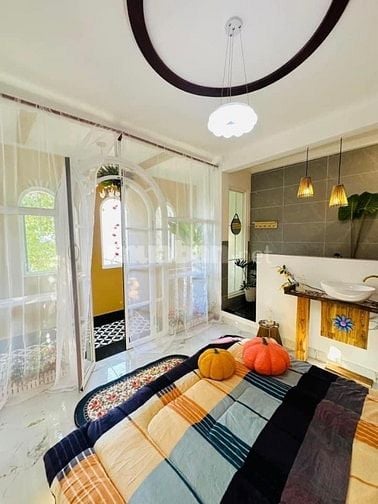 Chủ bán gấp căn Phạm Ngọc Thạch, p6, quận 3 giá 2tỷ780tr sổ hồng riền