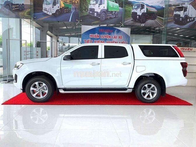 Dmax nhập khẩu Thái lan 2025, tự động máy dầu 1.9