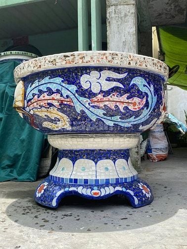 Chậu đắp tay cẩn miểng chén dĩa, thủ công mỹ nghệ Thủ Đức - Tphcm