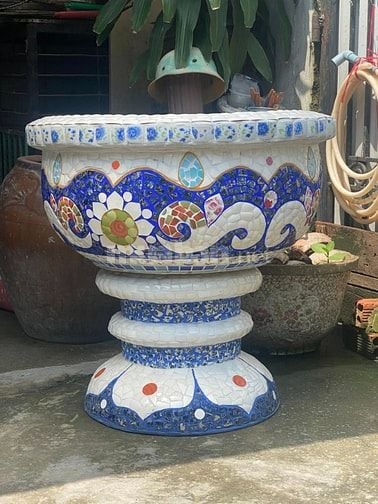 Chậu đắp tay cẩn miểng chén dĩa, thủ công mỹ nghệ Thủ Đức - Tphcm