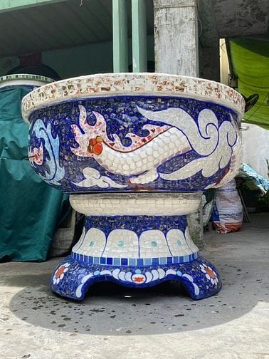 Chậu đắp tay cẩn miểng chén dĩa, thủ công mỹ nghệ Thủ Đức - Tphcm