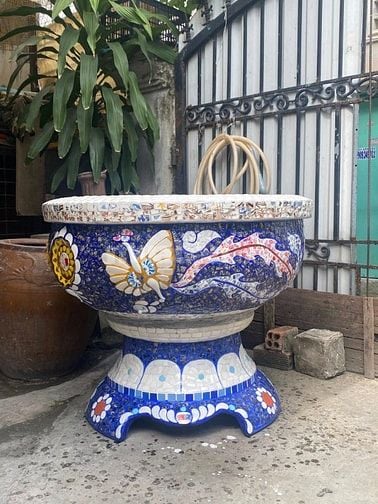 Chậu đắp tay cẩn miểng chén dĩa, thủ công mỹ nghệ Thủ Đức - Tphcm