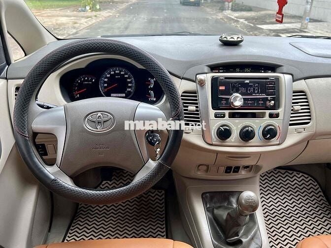 INNOVA 2.0E 2016 XE 1 CHỦ MUA MỚI XE ĐẸP MÁY ZIN