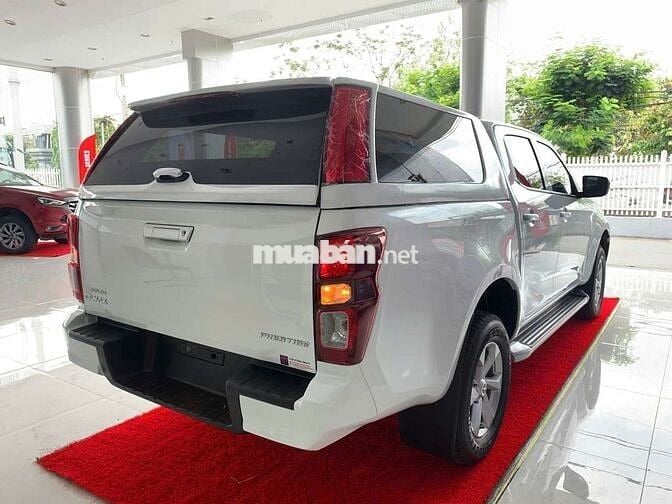 Dmax nhập khẩu Thái lan 2025, tự động máy dầu 1.9