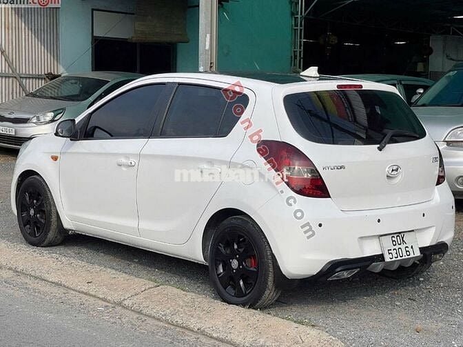 Hyundai i20 1.4 AT 2011-màu Trắng