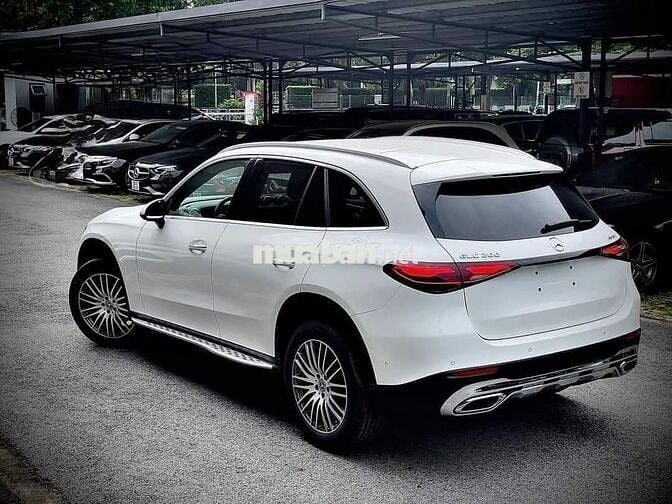 MERCEDES-BENZ GLC200 4Matic 2025