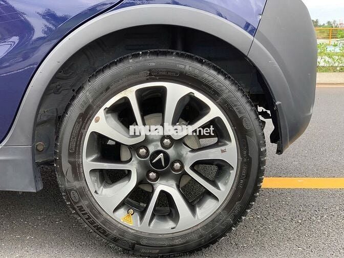 VinFast Fadil 2021 1.4 AT Premium - 67000 km