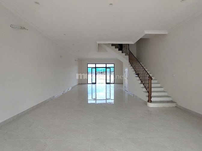 🔥 SHOPHOUSE 4 TẦNG VIEW HỒ – PHÂN KHU HOÀNG GIA, GẦN MEGA MALL 