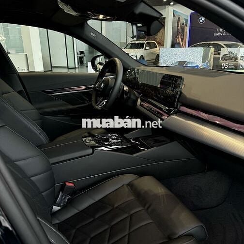 BMW 5 Series 2025