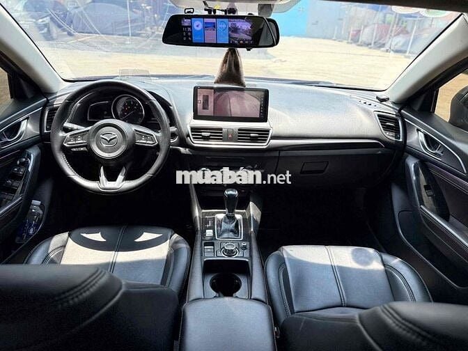 Mazda 3 2017 2.0AT Sedan - full phụ kiện đồ chơi