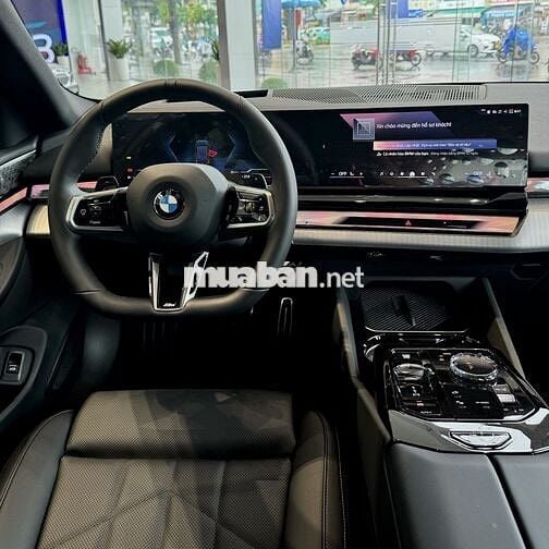 BMW 5 Series 2025