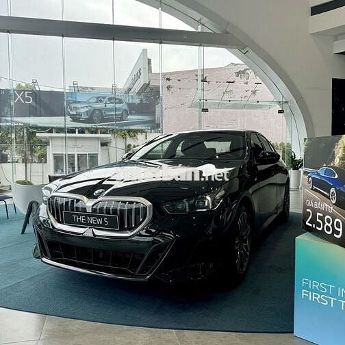 BMW 5 Series 2025