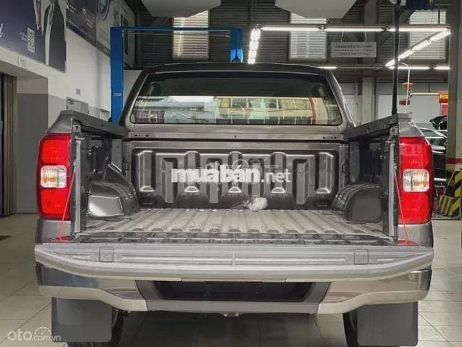 Ford Ranger XLS 2.0L 4x2 AT 2025