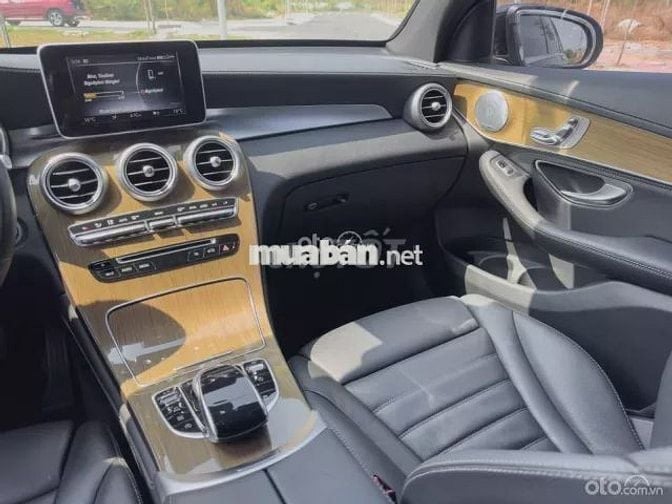 #Mercedes_Benz #GLC250_4Matic 2018 Model 2019.