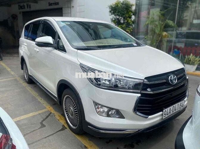 Toyota Innova 2019 2.0 Venturer - 62700 km