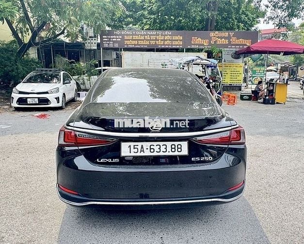 Cần bán Lexus ES250 Đen – Nội thất Nâu – SX 2020