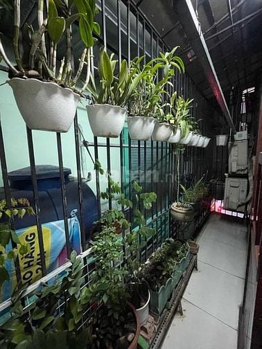 CĂN NHÀ 2 TẦNG GIÁ TỐT NGAY CHÁNH HƯNG – GẦN CHỢ – GẦN AEON – SỔ RIÊNG