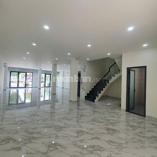 GIÁ TỐT - CHO THUÊ NHÀ 5.5 TẦNG, 250M2 - HT THANG MÁY - CHỈ 25TR, KHU 