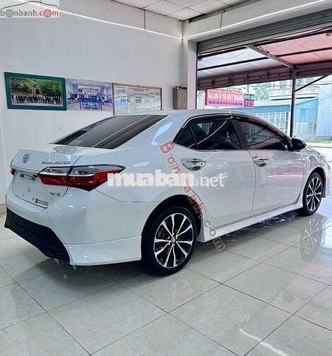TOYOTA COROLLA ALTIS 1.8G sản xuất 2021