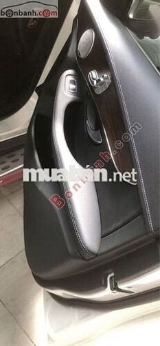 Mercedes Benz GLC 200 xe 4 matic sản xuất 2022