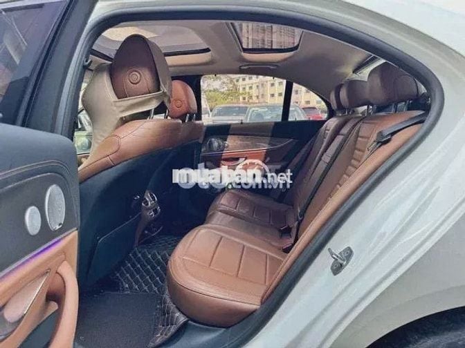 Mercedes Benz E300 2017 lăn bánh 63.000 km