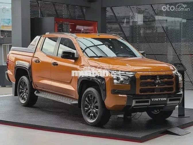 Mitsubishi Triton GLX 2025.