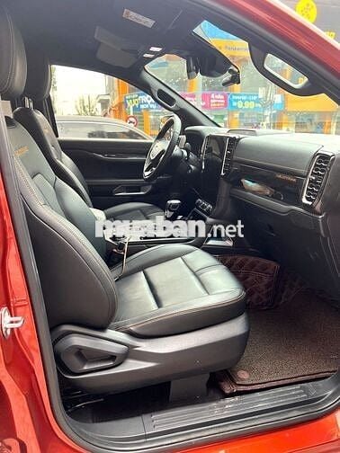 Cần bán Ford Ranger Wildtrak 2 cầu 2024 - 26739 km
