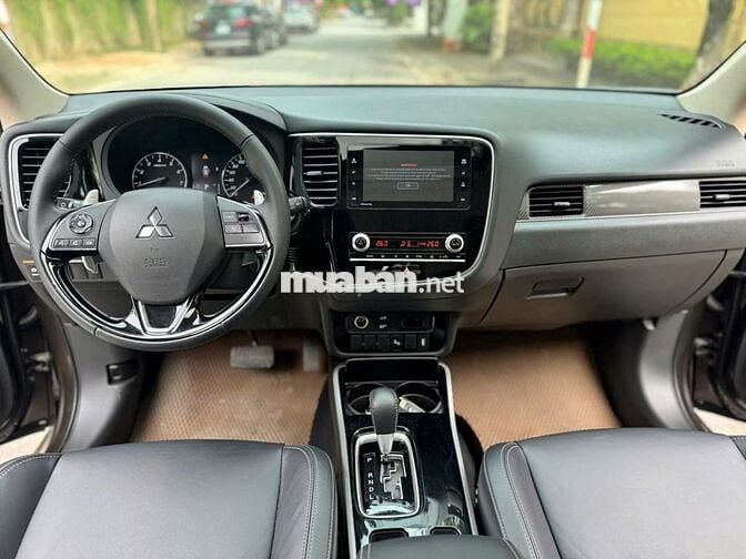 Mitsubishi Outlander 2021 - 40000 km