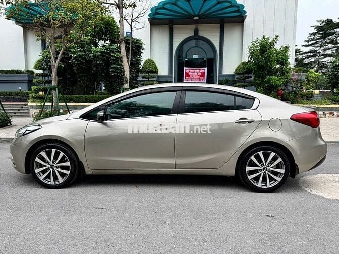 Kia K3 2015  - 89999 km