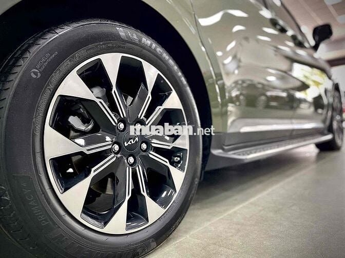 🚘 Kia Carnival 2024 2.2D Signature Full Dầu