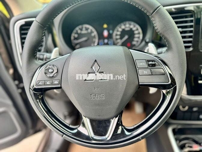 Mitsubishi Outlander 2021 - 40000 km