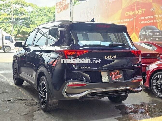 Kia Carens 2022 Luxury 1.5G, màu xanh,20.000 km
