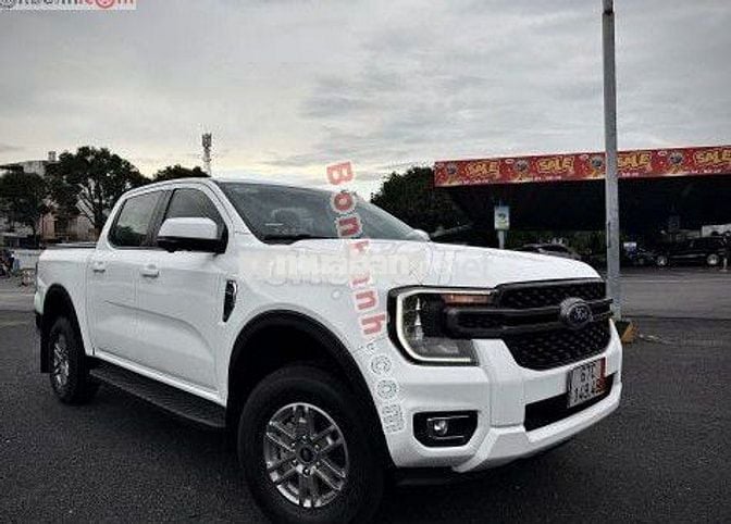 Ford Ranger XLS 2022 – Form mới, xe chính chủ