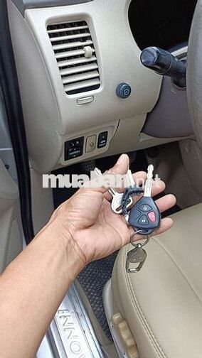 Toyota Innova 2008 G - 160 km