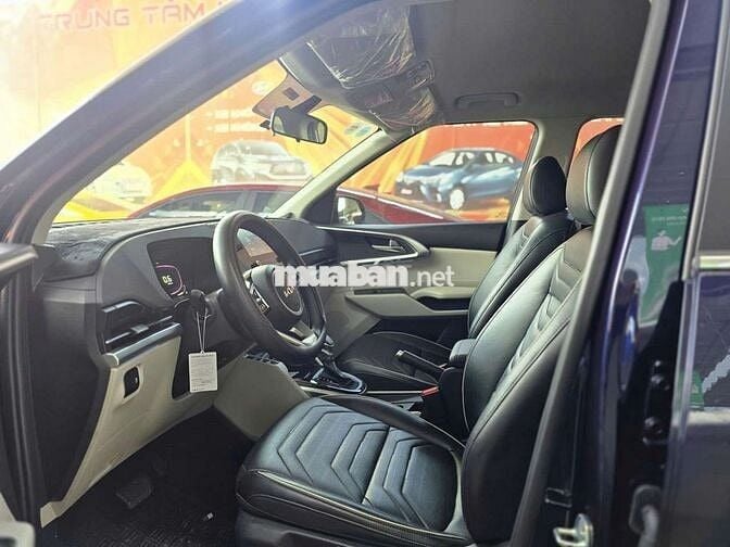 Kia Carens 2022 Luxury 1.5G, màu xanh,20.000 km