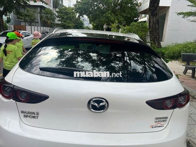 Mazda 3 2022 1.5L Luxury - 49000 km