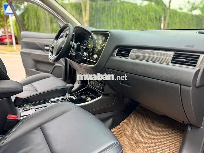 Mitsubishi Outlander 2021 - 40000 km