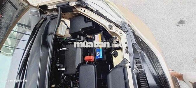 Toyota Sienna nhập Mỹ 2.7 LE trùm mền original 90%