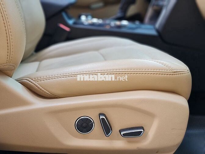Ford Explorer Limited cao cấp Mỹ bản Captain Seat