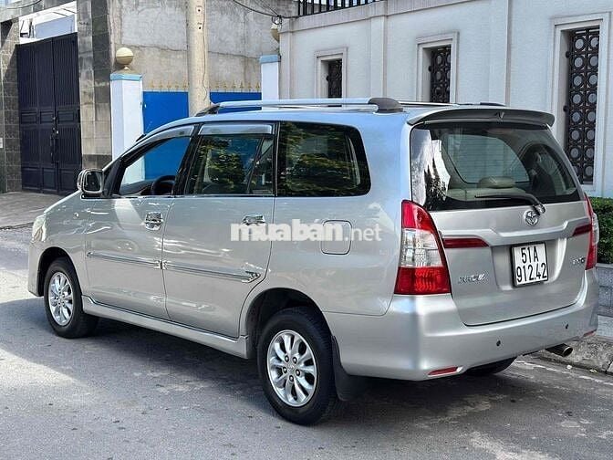 Toyota Innova 2014 2.0G - 108000 km
