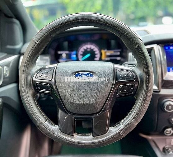 FORD EVEREST 2.0 TITANIUM 4x2 20219 - 87000 km