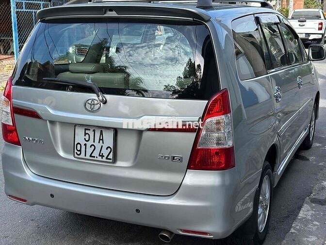 Toyota Innova 2014 2.0G - 108000 km
