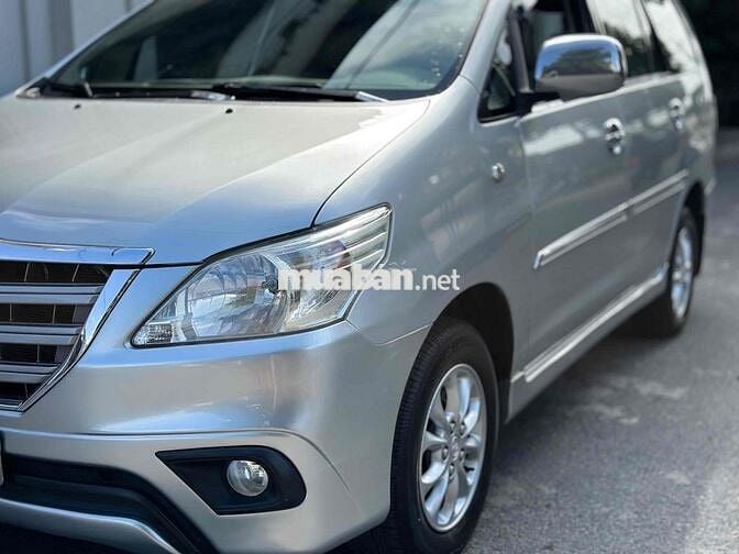 Toyota Innova 2014 2.0G - 108000 km
