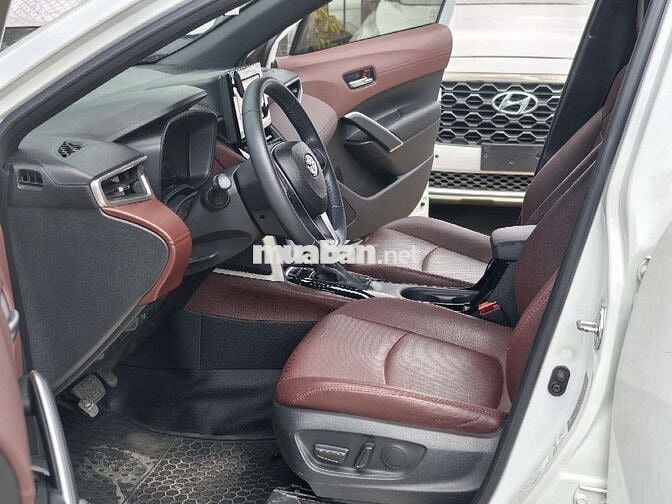 Toyota Corolla Cross 2020 bản G màu trắng