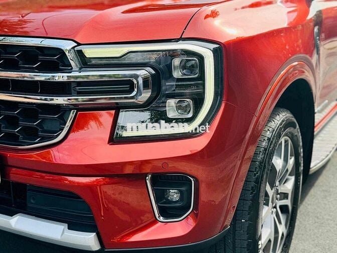 Ford Everest 2023 Titanium 2.0L 4x4 AT - 50.000km
