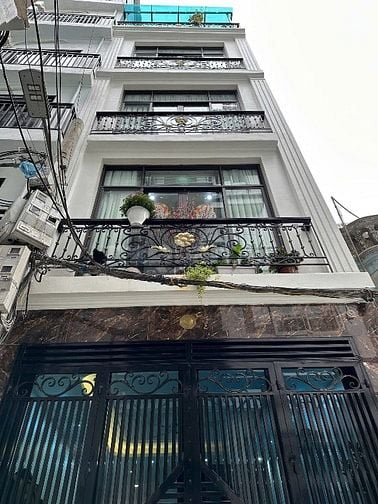 6 Tầng thang máy ngõ 79 cầu giấy DT 55m2 MT 4,2 m .11,6 Tỷ