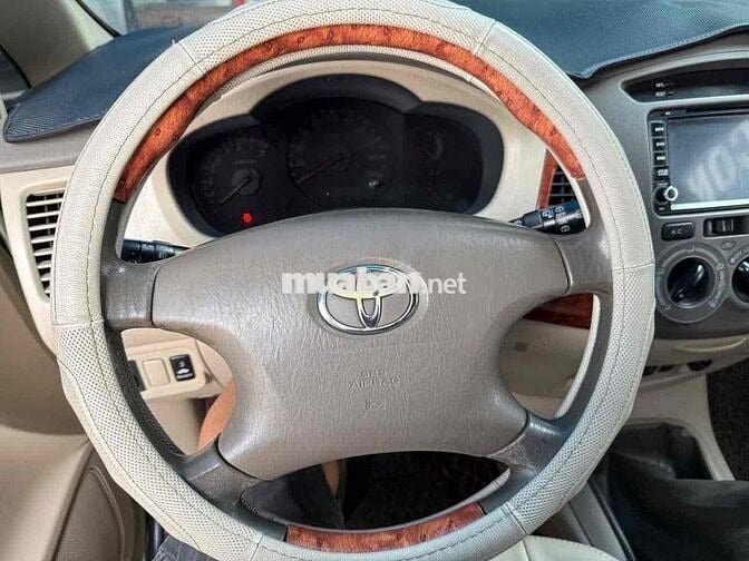 Toyota Innova 2008 G