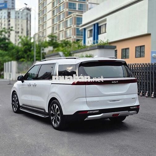 Kia Carnival 2022 2.2D Premium 8 chỗ - 69000 km