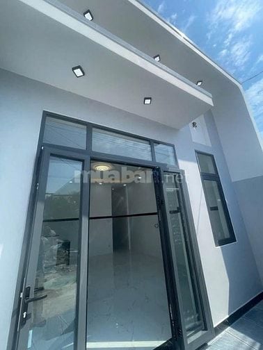 Bán gấp căn nhà cấp 4, SHR, mới keng, 67m2, TT. Củ Chi (cũ), Giá 860tr