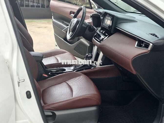 Toyota Corolla Cross 2020 bản G màu trắng